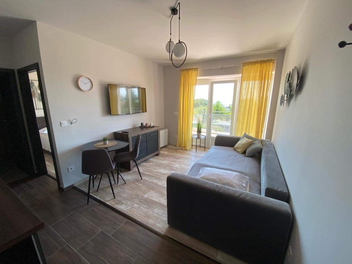 Balkon Apartmanhaz Panzio Balatonfured Ngoại thất bức ảnh