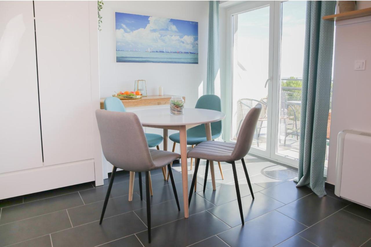 Balkon Apartmanhaz Panzio Balatonfured Ngoại thất bức ảnh