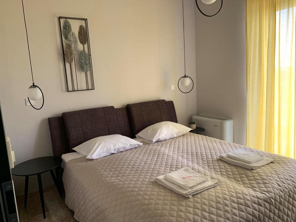 Balkon Apartmanhaz Panzio Balatonfured Ngoại thất bức ảnh